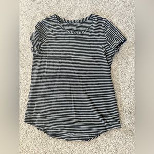 Lululemon T-shirt
